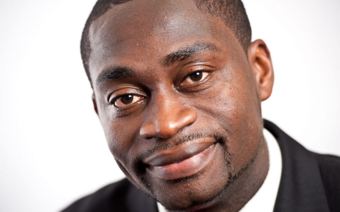 Why Book a Professional Headshot Photographer?